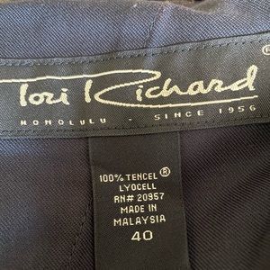 Tori Richard Men’s Pleated Shorts Size 40